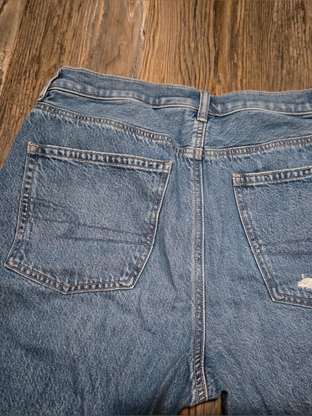 American Eagle Outfitters Distressed Blue Ripped Jeans - Picture 14 of 16
